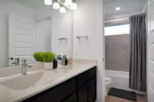 3910 Silver Falls Ct, League City, TX 77573 - Photo 16