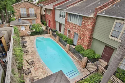 1739 Commonwealth Street, Houston, TX 77006 - Photo 2