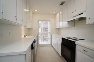 1739 Commonwealth St, Houston, TX 77006 - Photo 10