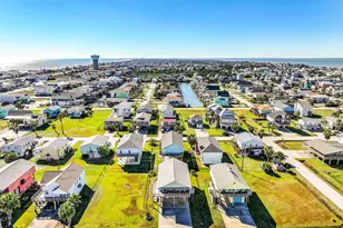 4126 Grayson Dr, Galveston, TX 77554 - Photo 38