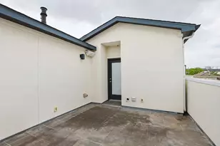 2212 Stuart St, Houston, TX 77004 - Photo 34