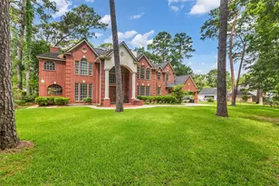 15511 Oaklawn Park Dr, Houston, TX 77069 - Photo 2