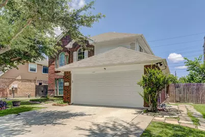 6826 River Bluff Drive, Houston, TX 77085 - Photo 4