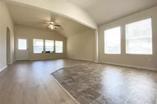 15202 Pecan Lndg Dr, Houston, TX 77090 - Photo 12