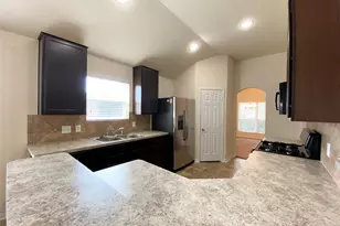 15202 Pecan Lndg Dr, Houston, TX 77090 - Photo 10