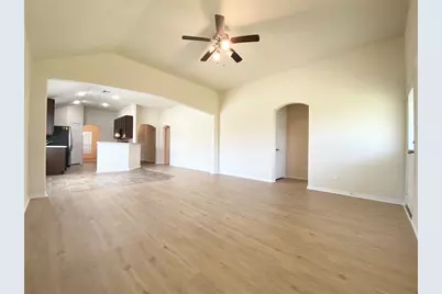 15202 Pecan Landing Drive, Houston, TX 77090 - Photo 14