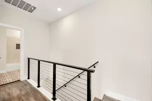 13513 Segrest Dr, Houston, TX 77047 - Photo 18