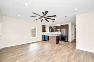 13513 Segrest Dr, Houston, TX 77047 - Photo 8
