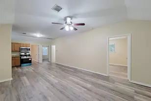 12700 Royal Green Dr, Conroe, TX 77303 - Photo 8