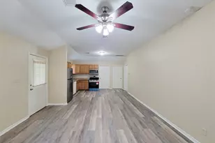 12700 Royal Green Dr, Conroe, TX 77303 - Photo 10