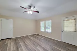 12700 Royal Green Dr, Conroe, TX 77303 - Photo 26