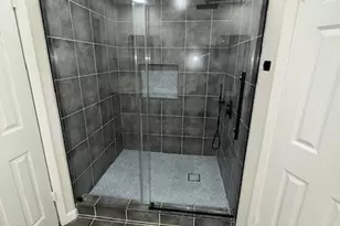 5507 Greenhill Forest Dr, Houston, TX 77088 - Photo 10