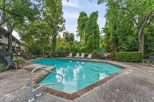 648 S Ripple Creek Dr, Houston, TX 77057 - Photo 18