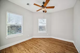 1003 E 28th St, Houston, TX 77009 - Photo 18