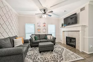 3602 Pine Stream Dr, Pearland, TX 77581 - Photo 4