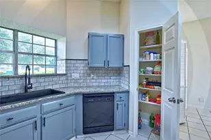 7407 Creekfield Dr, Spring, TX 77379 - Photo 18