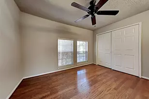 4703 Glasgow Dr, Missouri City, TX 77459 - Photo 4