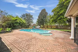 2526 Stephens Grant Dr, Sugar Land, TX 77479 - Photo 20