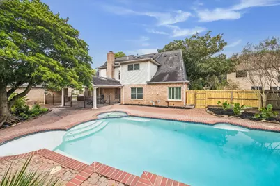 2526 Stephens Grant Drive, Sugar Land, TX 77479 - Photo 2