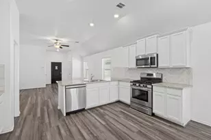 25702 Bottlebrush Sedge St, Katy, TX 77493 - Photo 10