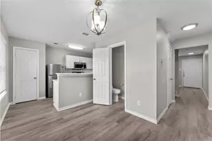 105 Green Isle Ave Ave, Dickinson, TX 77539 - Photo 4