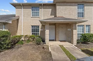 105 Green Isle Ave Ave, Dickinson, TX 77539 - Photo 2