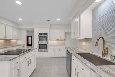 11407 Timberwild Street, The Woodlands, TX 77380 - Photo 18