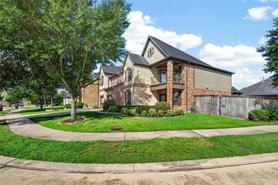 4706 Hickory Branch Lane, Sugar Land, TX 77479 - Photo 4