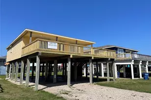 106 Coconut Rd, Surfside Beach, TX 77541 - Photo 2
