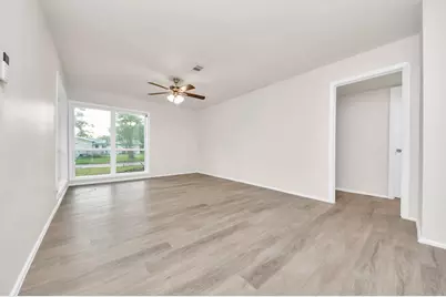 13406 Melcher Drive, Houston, TX 77045 - Photo 10