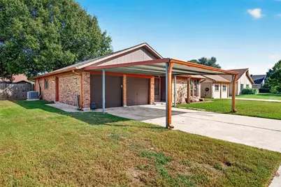4809 Yellowstone Drive, Pasadena, TX 77505 - Photo 2