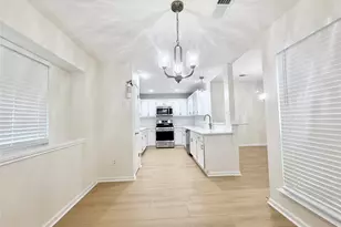 236 Almond Dr, Lake Jackson, TX 77566 - Photo 12