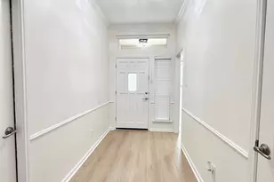 236 Almond Dr, Lake Jackson, TX 77566 - Photo 2