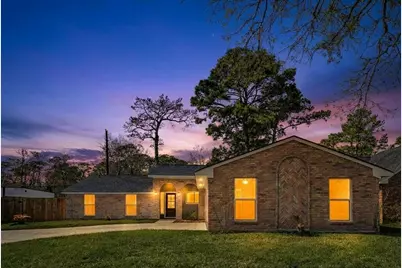 7427 Willow Oak Drive, Baytown, TX 77521 - Photo 2