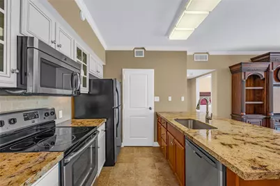 5220 Seawall Boulevard #332/333, Galveston, TX 77551 - Photo 6