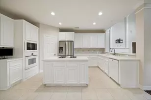 1703 Sutters Chase Dr, Sugar Land, TX 77479 - Photo 8
