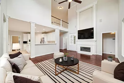 1703 Sutters Chase Drive, Sugar Land, TX 77479 - Photo 6