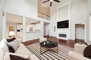 1703 Sutters Chase Dr, Sugar Land, TX 77479 - Photo 6