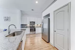 204 Shoreview Dr, Conroe, TX 77303 - Photo 16