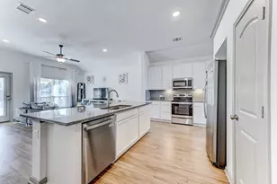 204 Shoreview Dr, Conroe, TX 77303 - Photo 12