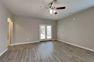 9156 Nina Rd, Conroe, TX 77304 - Photo 2