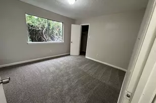 11807 S Youngwood Ln, Houston, TX 77043 - Photo 10