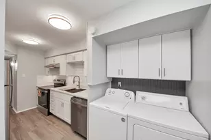 9303 Hammerly Blvd, Houston, TX 77080 - Photo 8