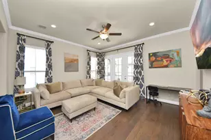 1407 Adell Rose Ln, Houston, TX 77043 - Photo 14