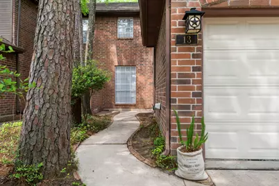 13 E Willowwood Court, The Woodlands, TX 77381 - Photo 2