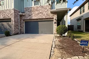 215 Club Crest Ln, Houston, TX 77009 - Photo 16