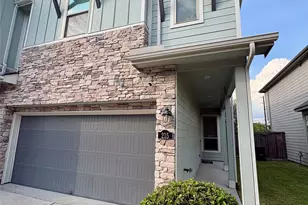 215 Club Crest Ln, Houston, TX 77009 - Photo 2
