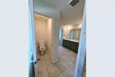 215 Club Crest Lane, Houston, TX 77009 - Photo 14