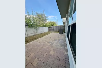215 Club Crest Lane, Houston, TX 77009 - Photo 18