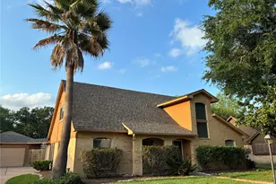 8810 Covent Garden St, Houston, TX 77031 - Photo 2